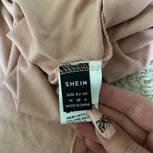 🔸 SHEIN 🔸 oversized nude tee - Picture 5 of 7